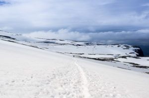 Wandern in Schnee und Kälte - Einsatzort für die beheizbare Jacke